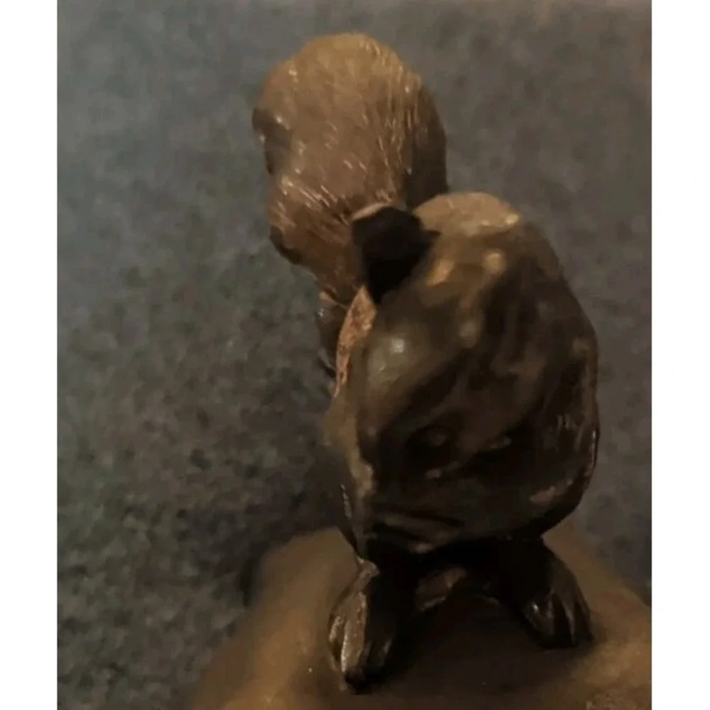 Antique Pairpoint Manufacturing Co. Squirrel On Bowl. Victorian.Signed Quadruple